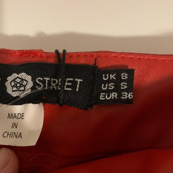 Red editorial boutique leather pants with chain❤️ - Picture 2 of 2